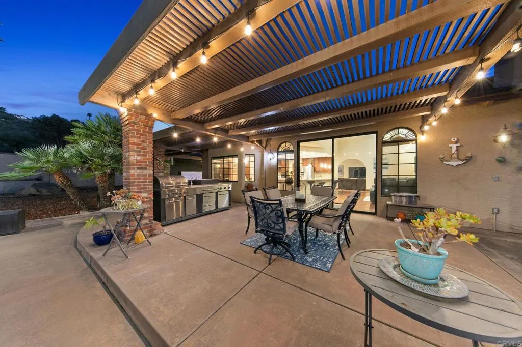 https://cdn.realtyfeed.com/cdn/127/306785030/f8787f5b551762c7c59f7454bbac64f8.webp