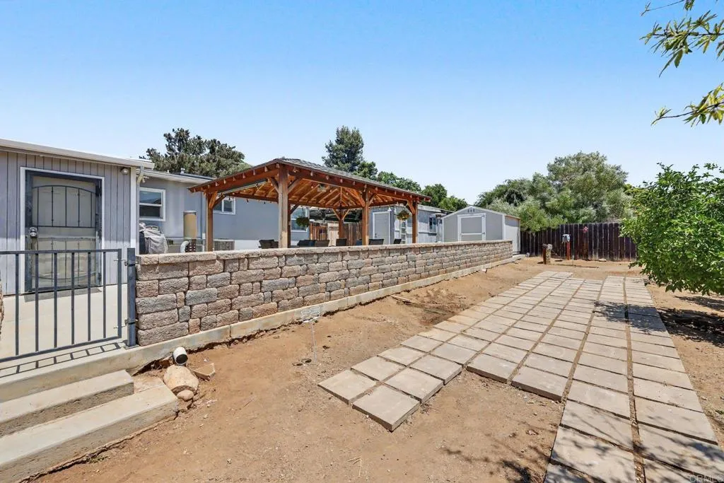 https://cdn.realtyfeed.com/cdn/127/306785045/1411e4f7ed210eb59dc5dd2f93853648.webp