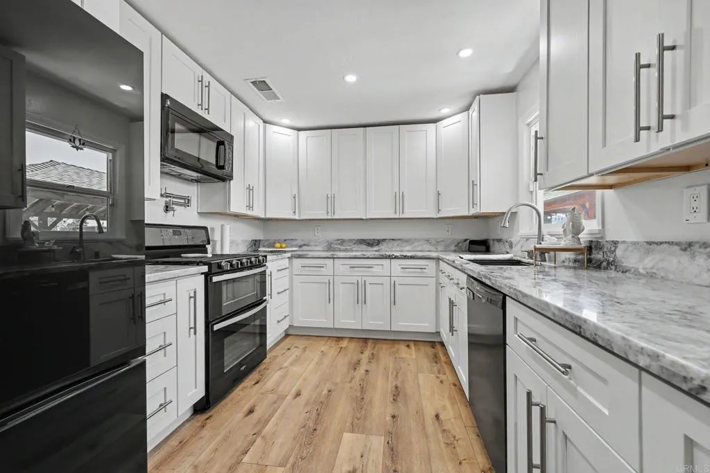 https://cdn.realtyfeed.com/cdn/127/306785045/8c402e0eb4d485f7c18f462a63c66544.webp