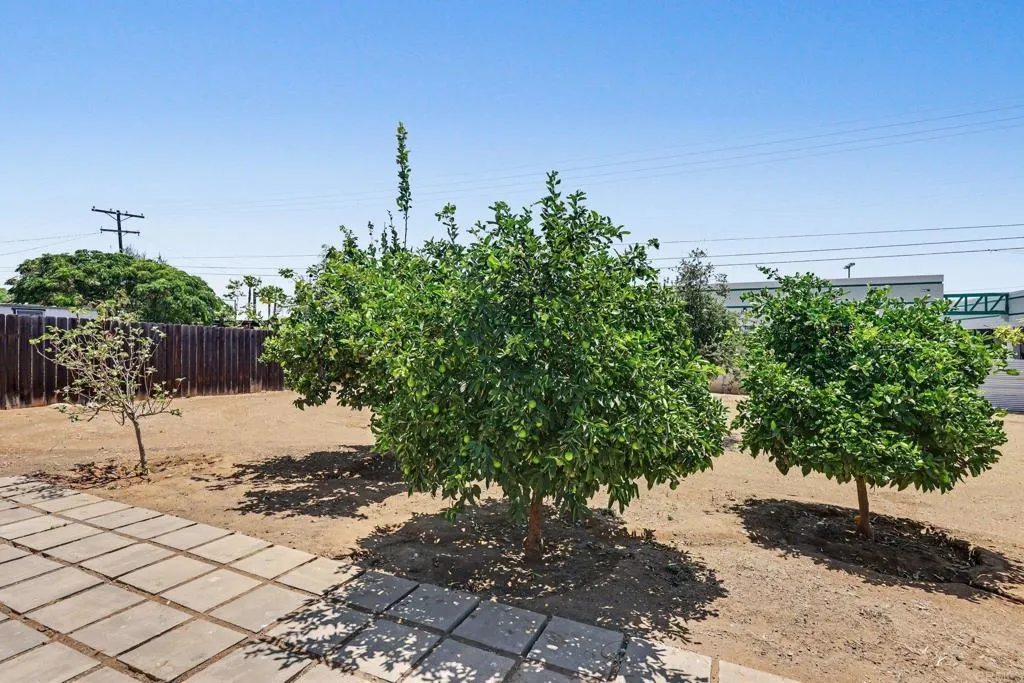 https://cdn.realtyfeed.com/cdn/127/306785045/932053e188baed788d597519c0469db4.webp
