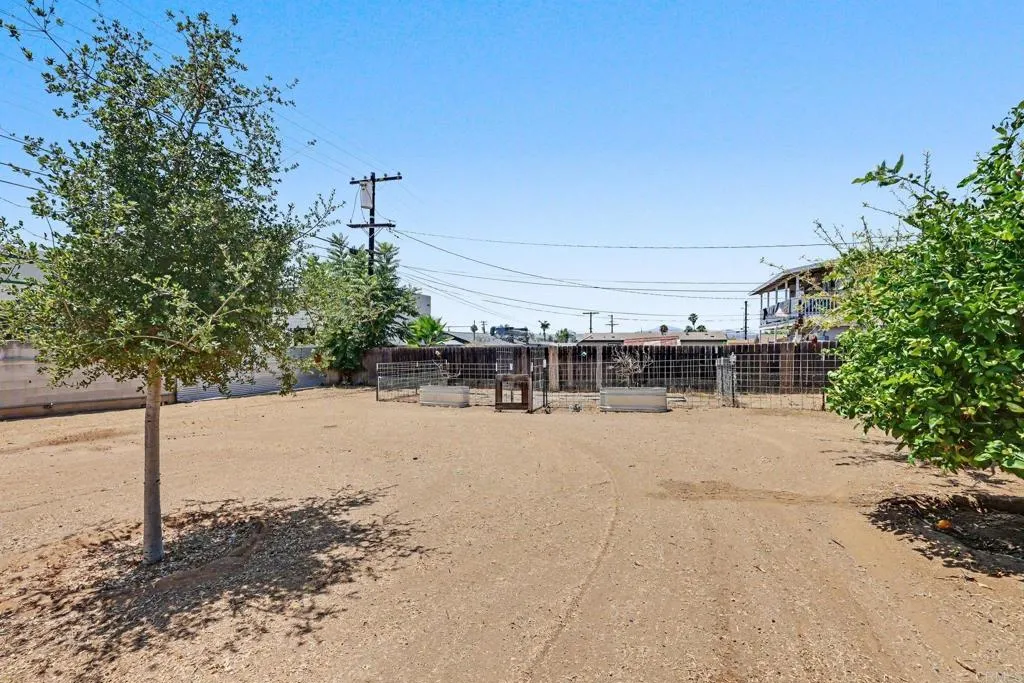 https://cdn.realtyfeed.com/cdn/127/306785045/a294c82db72e594f022846653bfd24a7.webp