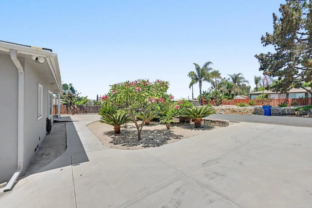 https://cdn.realtyfeed.com/cdn/127/306785045/ace380ef585d1b1cdcf2ae75b8f3f99e.webp