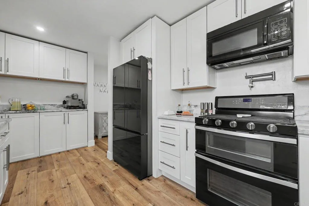 https://cdn.realtyfeed.com/cdn/127/306785045/b5241272415b7aa1834e8be0e85d07c5.webp
