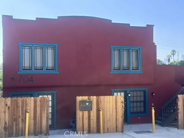 Los Angeles, CA 90026