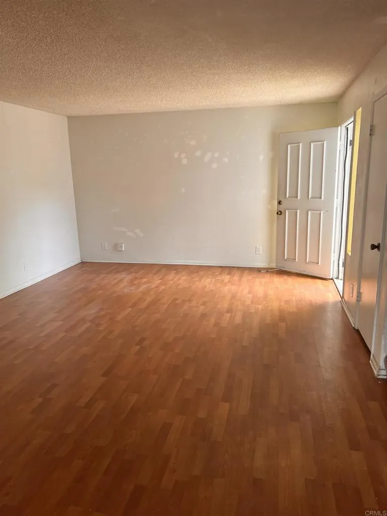 https://cdn.realtyfeed.com/cdn/127/306785104/2203edeef26077f81bfd50bcc72a5b39.webp