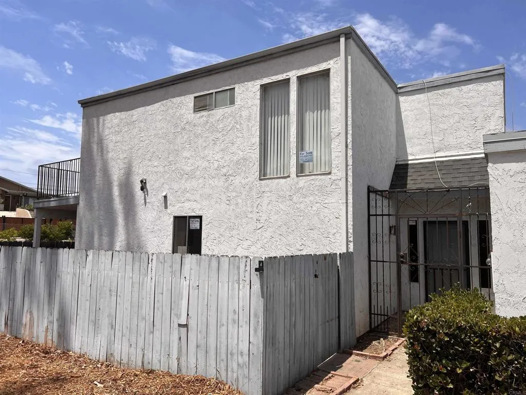 https://cdn.realtyfeed.com/cdn/127/306785104/48c413099f12c34e317c0a70a13ea5ce.webp