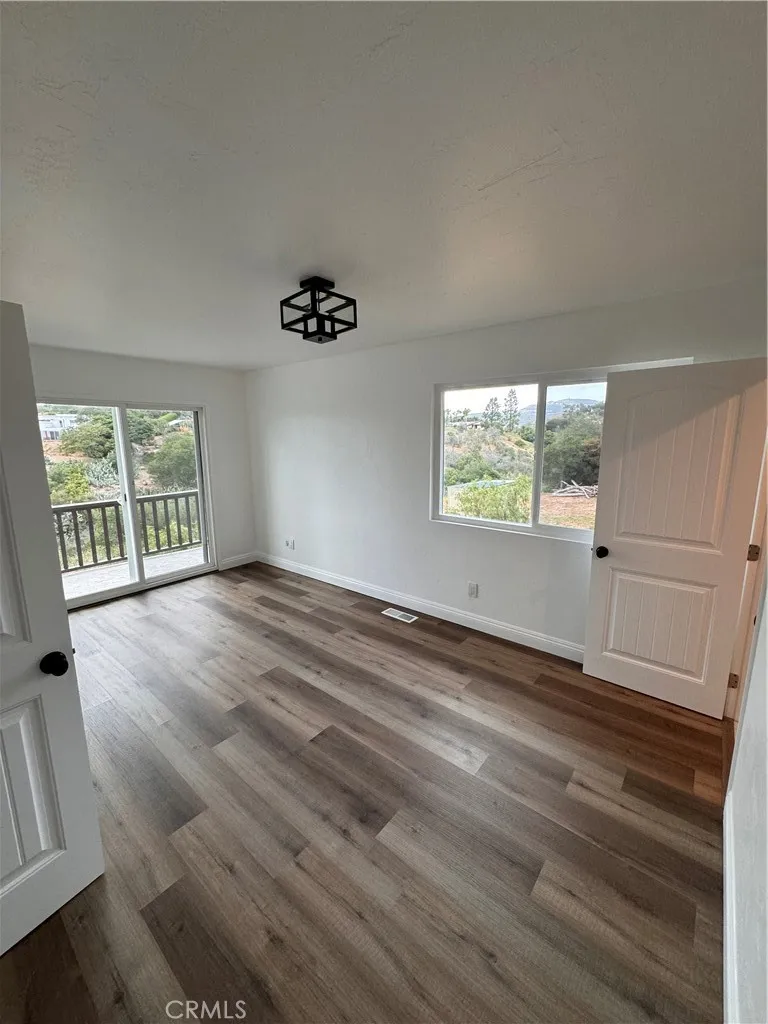 https://cdn.realtyfeed.com/cdn/127/306785111/346c751df65a9c41352f08a6eb606d6d.webp