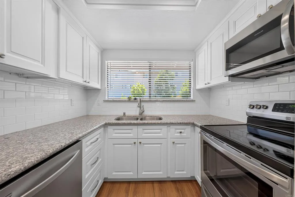 Photo #11: PTP2605918 Listing: Photo #11