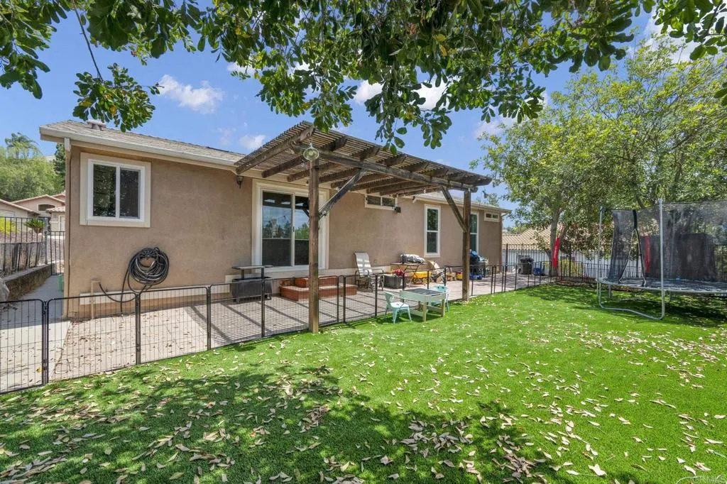 https://cdn.realtyfeed.com/cdn/127/306785191/5d7cb2ecb0541703fc133da6f042a2c0.webp