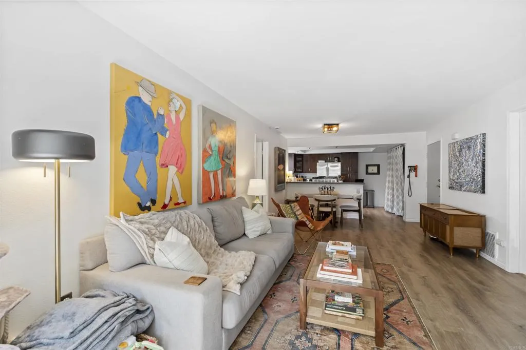 https://cdn.realtyfeed.com/cdn/127/306785192/97f1a1fc2ec12109a53aa58251bfa477.webp