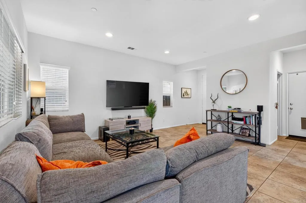 https://cdn.realtyfeed.com/cdn/127/306785198/75f17744dd28e62dcafb590c84efa4cf.webp