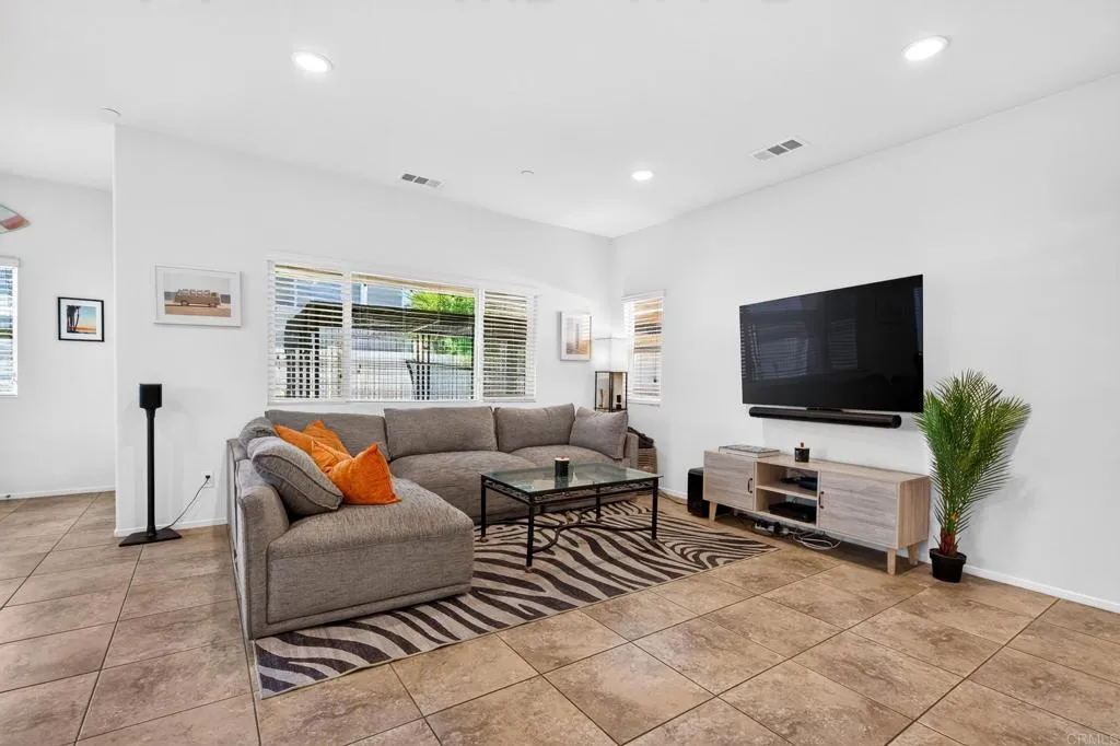 https://cdn.realtyfeed.com/cdn/127/306785198/e444e6af757d88e3eca1ea018a5fd084.webp