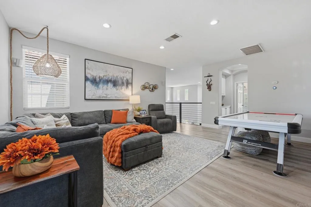 https://cdn.realtyfeed.com/cdn/127/306785200/4c396db6362de84e7ed5cb275654d1f5.webp