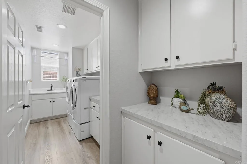 https://cdn.realtyfeed.com/cdn/127/306785200/ac5c6e960b1a1e395a1309b5f50bfc57.webp