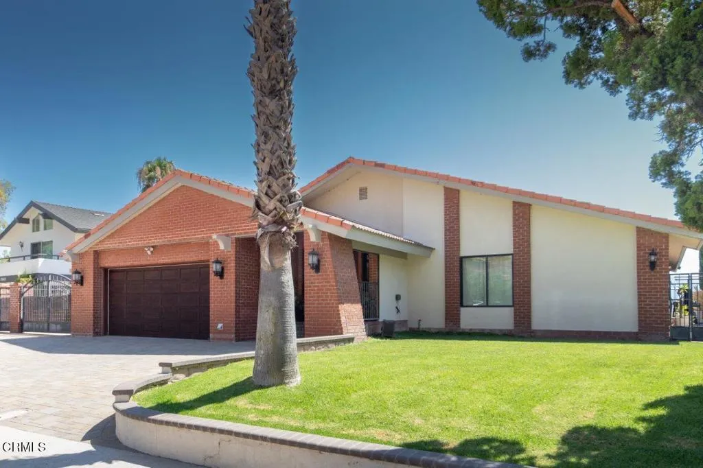 La Crescenta, CA 91214