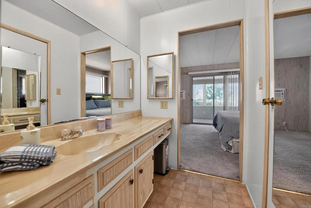 https://cdn.realtyfeed.com/cdn/127/306785227/68b27063215110342b37b476ac91d57b.webp