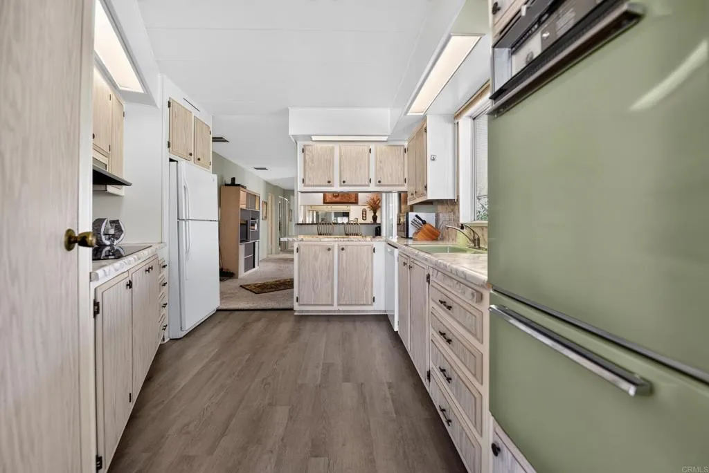 https://cdn.realtyfeed.com/cdn/127/306785227/a3f1ce041d7a024250806bbc0a8961d8.webp