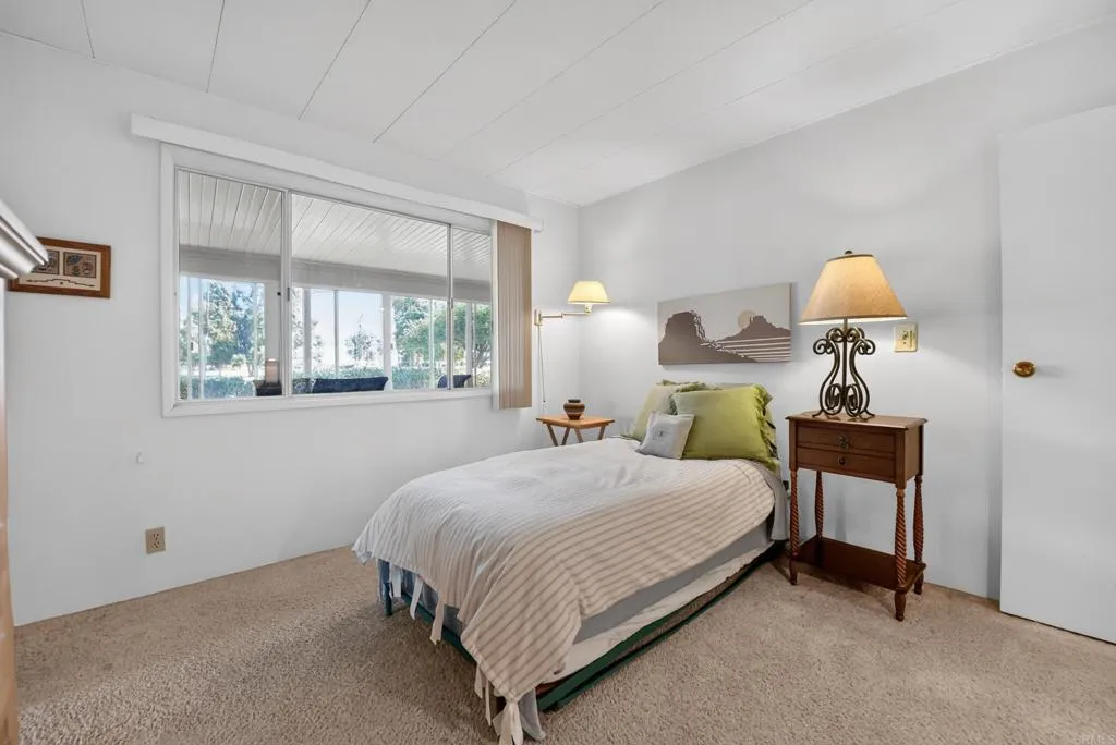 https://cdn.realtyfeed.com/cdn/127/306785227/ca7cbbab64746f4defd4d720b860ccb1.webp