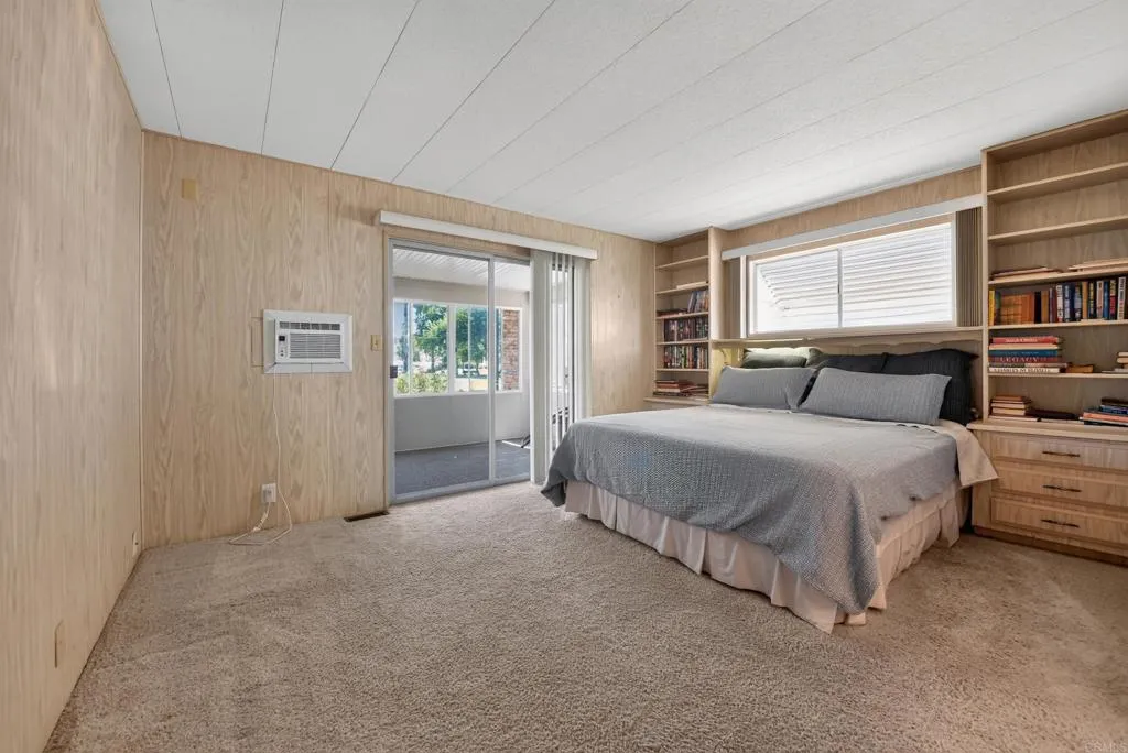 https://cdn.realtyfeed.com/cdn/127/306785227/da05ebb079fbd10bf5bdc3653c8e141e.webp
