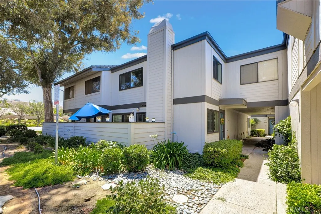 6543 Stoney View 4