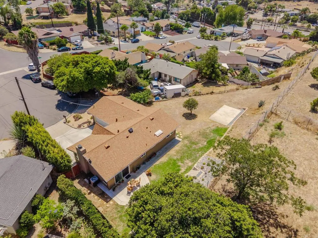 https://cdn.realtyfeed.com/cdn/127/306785241/6c82379baa5ab5cea0308e5ea2ffa4d4.webp