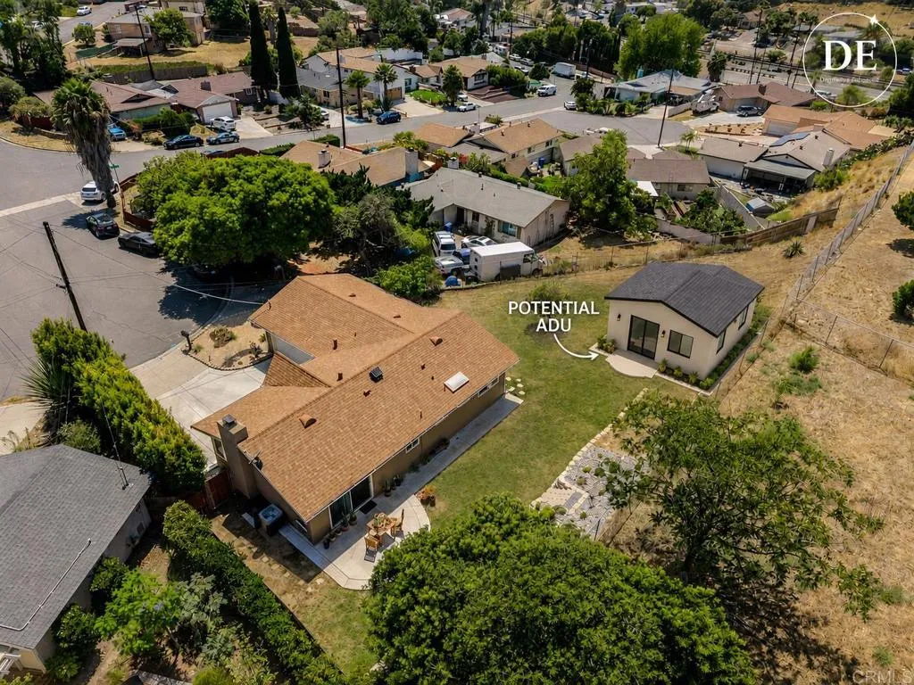 https://cdn.realtyfeed.com/cdn/127/306785241/b1f22a5331a96116b5e311c84035b8a8.webp