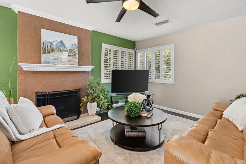 https://cdn.realtyfeed.com/cdn/127/306785241/f2fd60df10328dea37f3059d79e02b37.webp