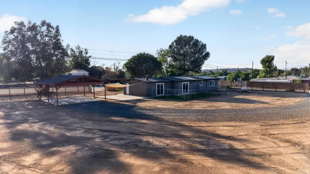 https://cdn.realtyfeed.com/cdn/127/306785243/d27e1b170cdbf7c04a9de2dfb7305571.webp