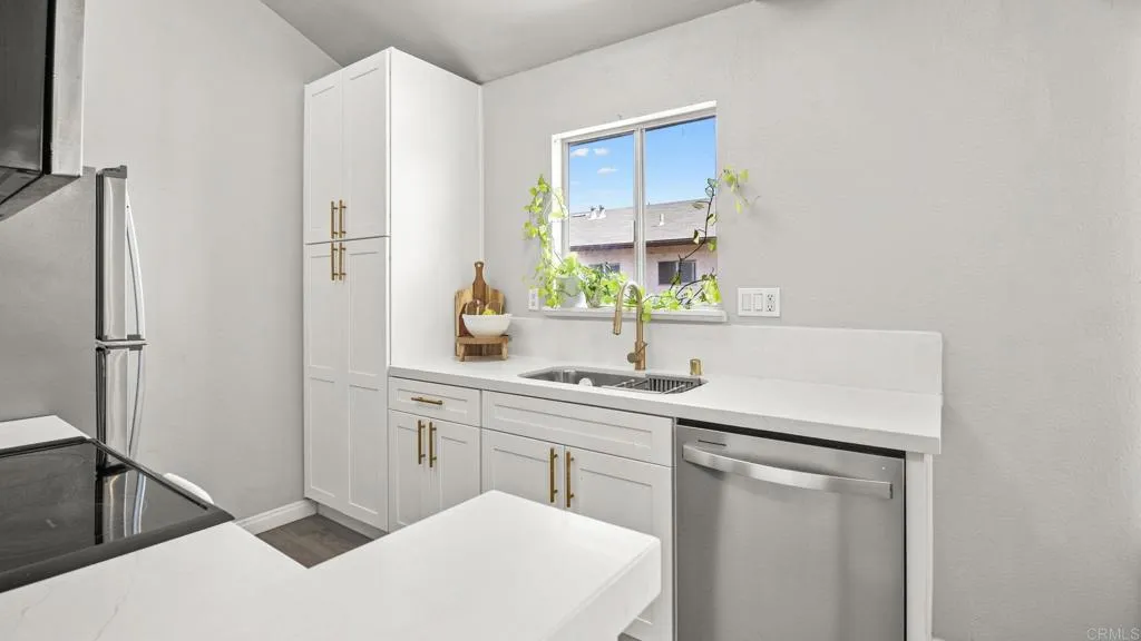 https://cdn.realtyfeed.com/cdn/127/306785247/8f4557fc6e8995f7a0434c0da032f0a4.webp