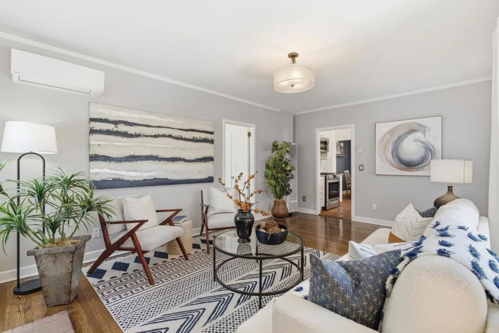 https://cdn.realtyfeed.com/cdn/127/306785264/24ee610ec916636a75c8eca818c5e5a5.webp