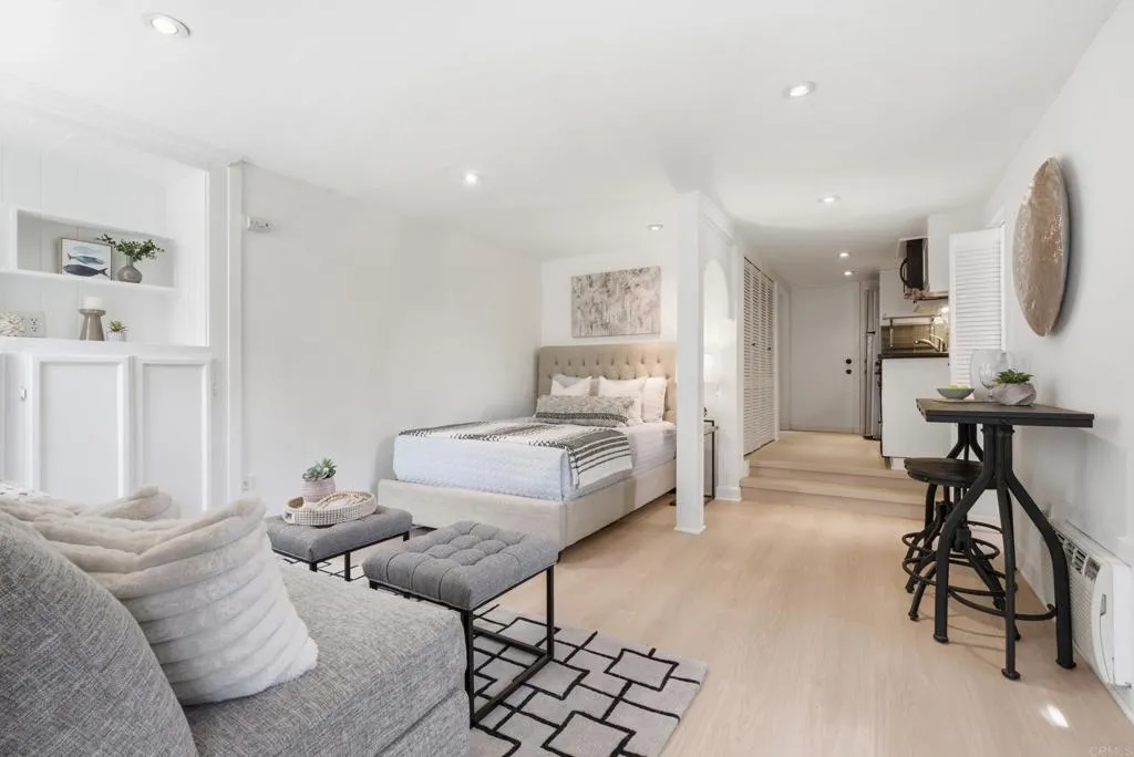 https://cdn.realtyfeed.com/cdn/127/306785264/6e6731d22aa40e1be9ab2e34774db73f.webp