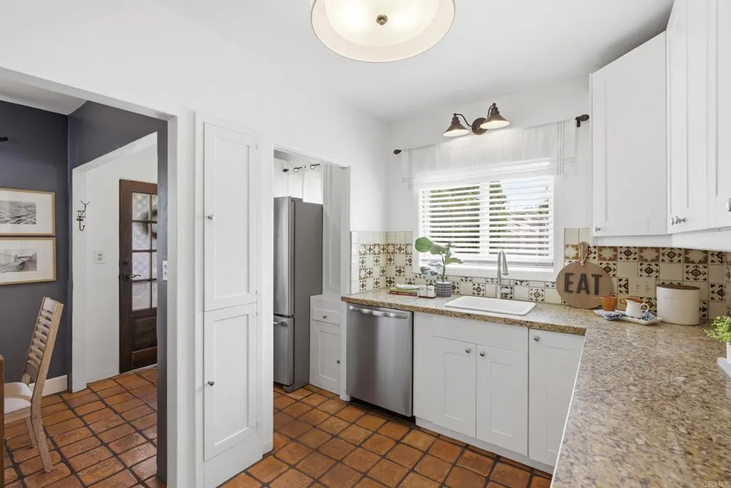 https://cdn.realtyfeed.com/cdn/127/306785264/861272d5930781ca791e18ce317a0004.webp