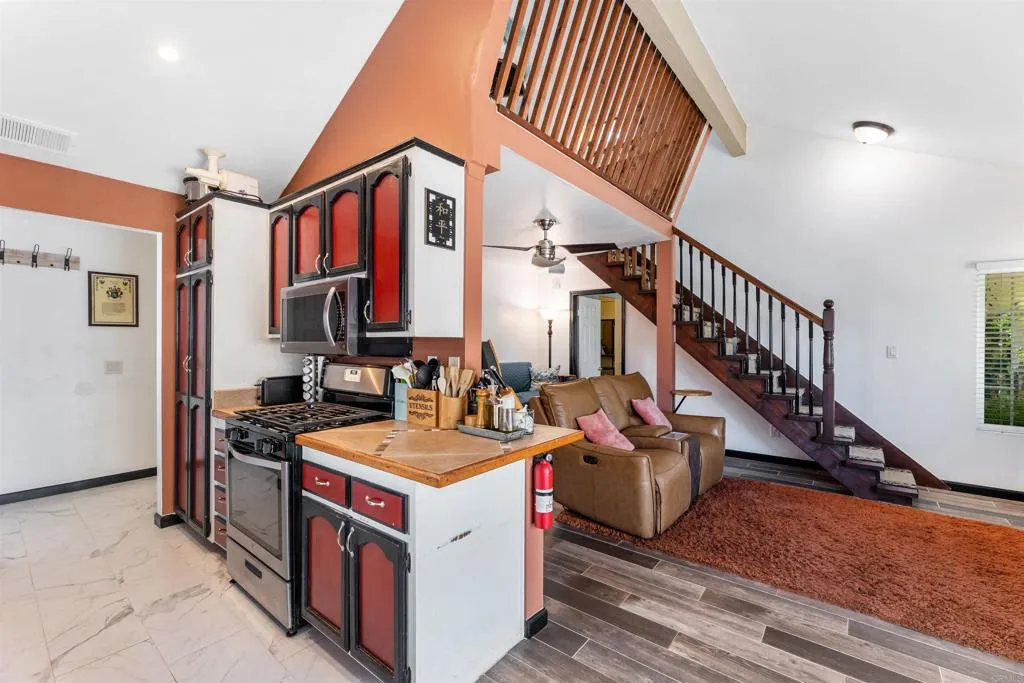 https://cdn.realtyfeed.com/cdn/127/306785272/ae9a063ba48dbdc6dc8448b3584f5a58.webp