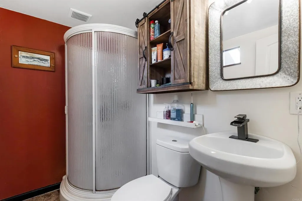 https://cdn.realtyfeed.com/cdn/127/306785272/b2a89da11f2781cf7853f8c3b116c628.webp