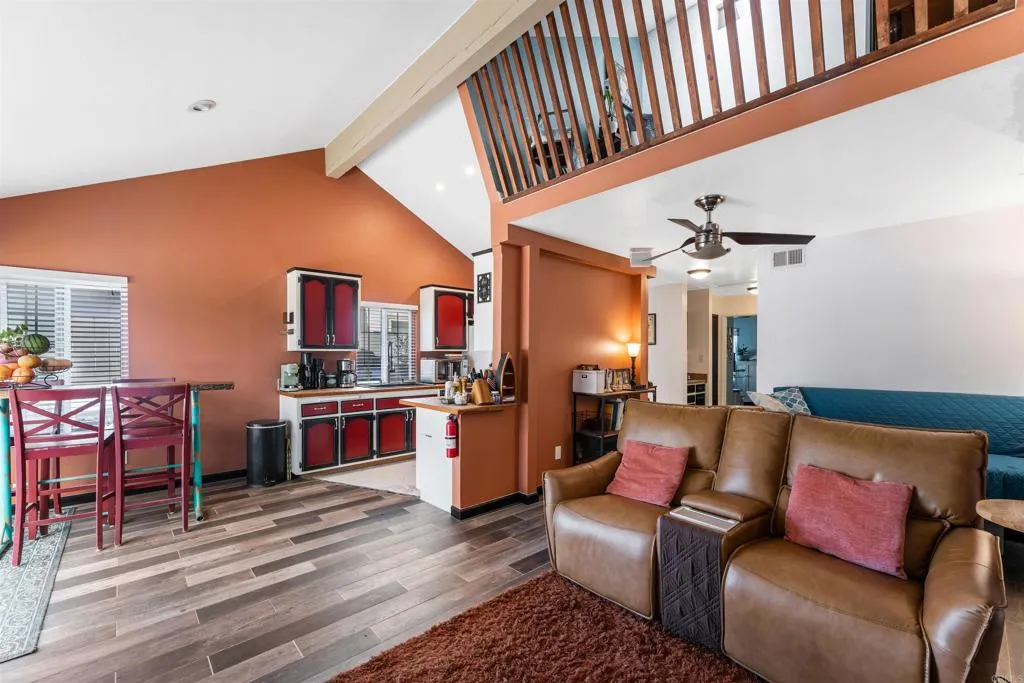 https://cdn.realtyfeed.com/cdn/127/306785272/f6fbac15e96d5e5f6b1af699ac1ba32b.webp