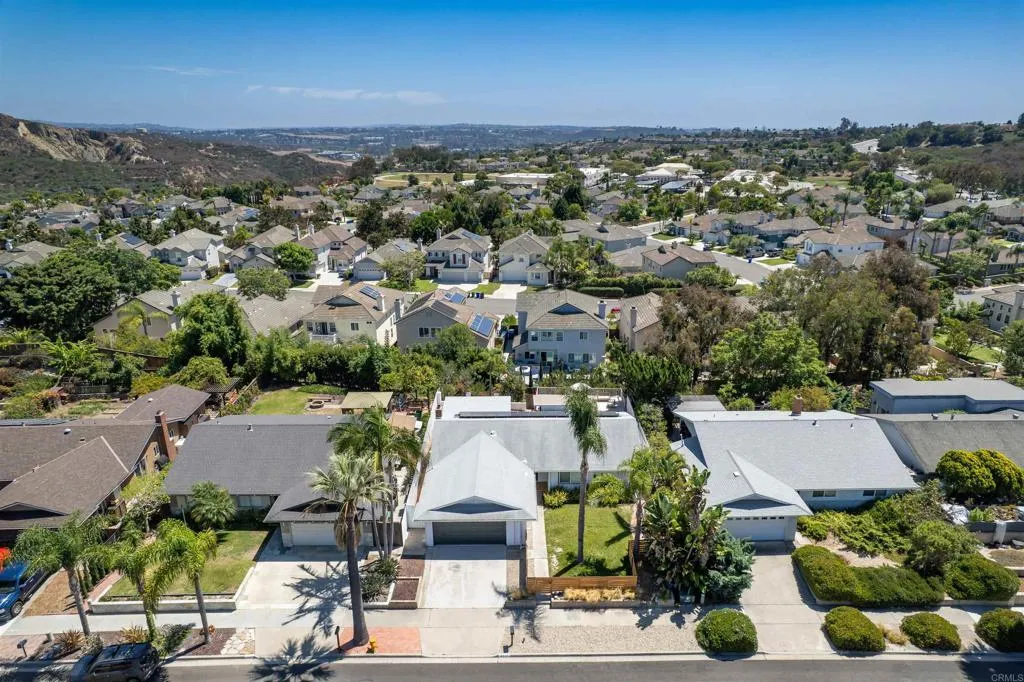 https://cdn.realtyfeed.com/cdn/127/306785274/5aaa1231bd49546f423971eaab57505b.webp
