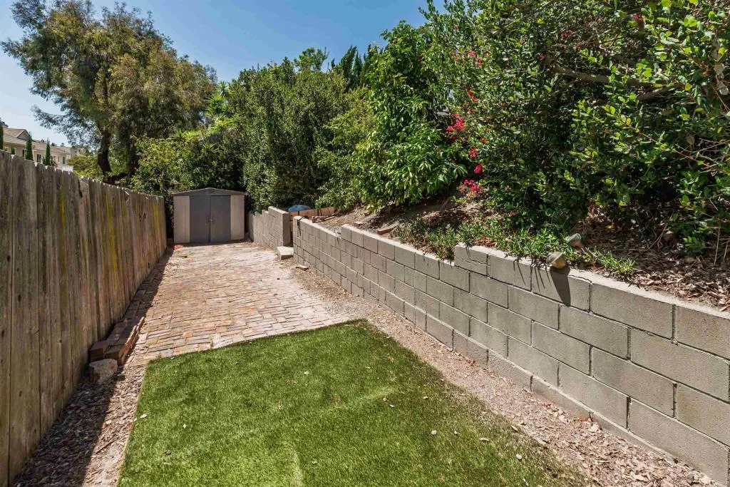 https://cdn.realtyfeed.com/cdn/127/306785274/f18383636f54d9458154a48a275ef23a.webp