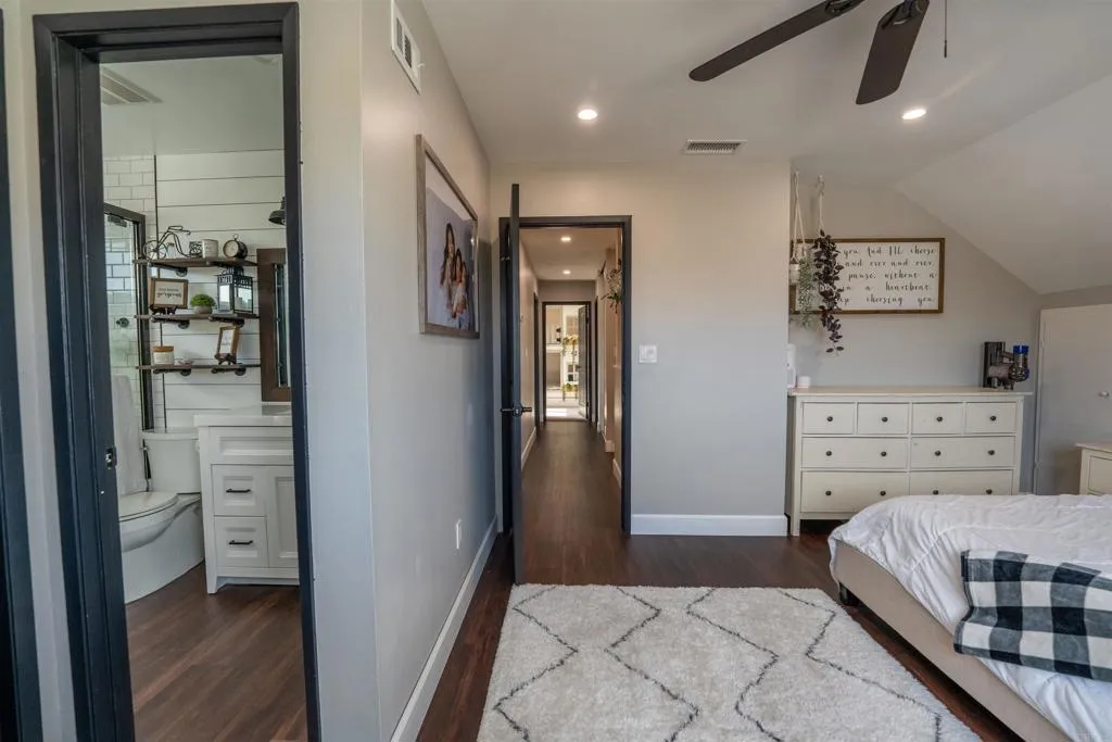 https://cdn.realtyfeed.com/cdn/127/306785302/54cb35968dc45d6dde76bc52a92fb117.webp
