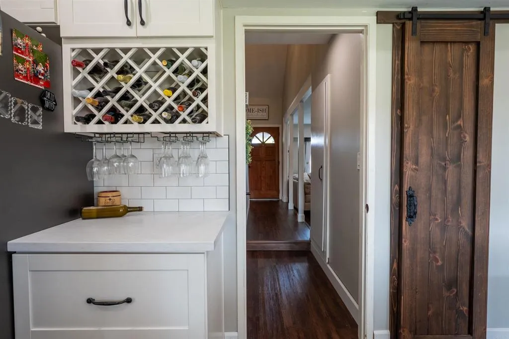 https://cdn.realtyfeed.com/cdn/127/306785302/7dcf826528f109d944bed9cf8d6de7df.webp