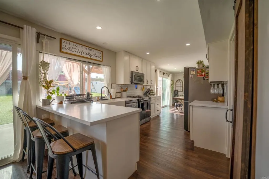 https://cdn.realtyfeed.com/cdn/127/306785302/831d3231d4ad342048b25ee73701bed6.webp
