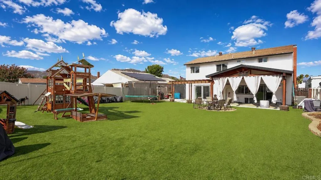 https://cdn.realtyfeed.com/cdn/127/306785302/86609a415c184d0821794353e1b8f3ac.webp