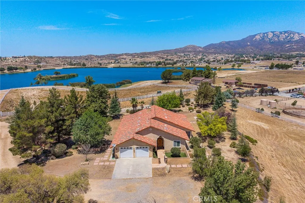 41810 Lakefront Drive