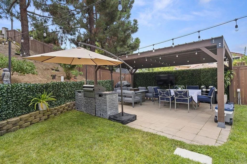 https://cdn.realtyfeed.com/cdn/127/306785333/21aa1050188635c57bb15db246b0f7ff.webp