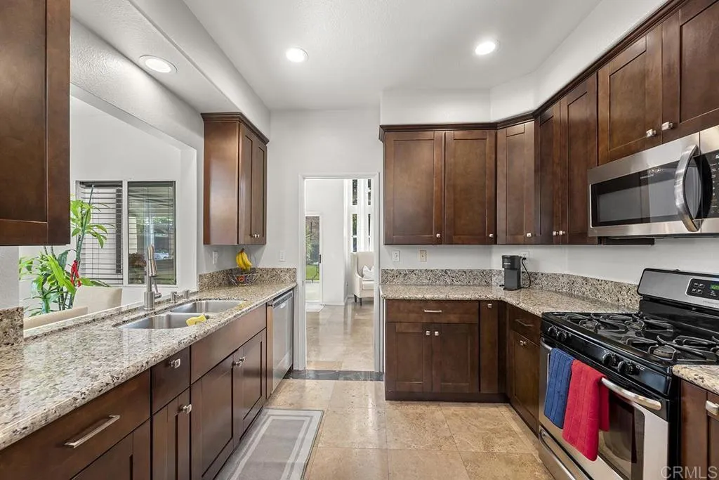 https://cdn.realtyfeed.com/cdn/127/306785333/b92627a18bee4f50712ec278cee1bc03.webp