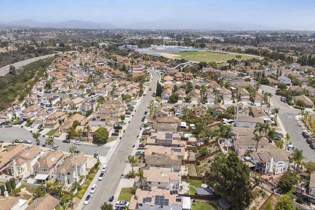 https://cdn.realtyfeed.com/cdn/127/306785333/d98edd8b03ff8b46721185a2b256174c.webp