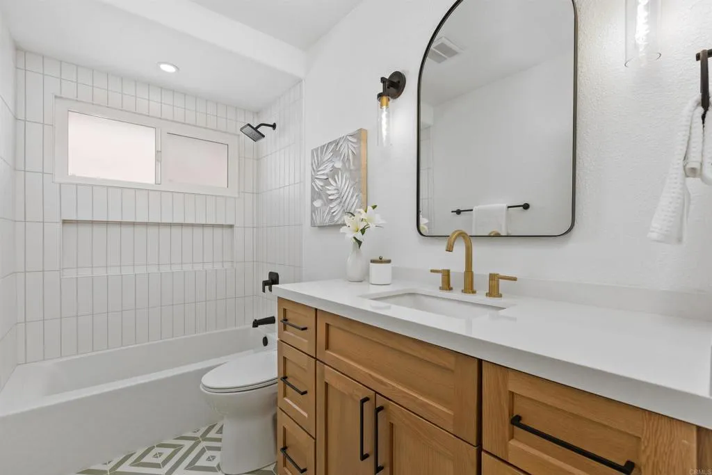 https://cdn.realtyfeed.com/cdn/127/306785335/7bc854cd9d7bcda049b77a504bb1c166.webp