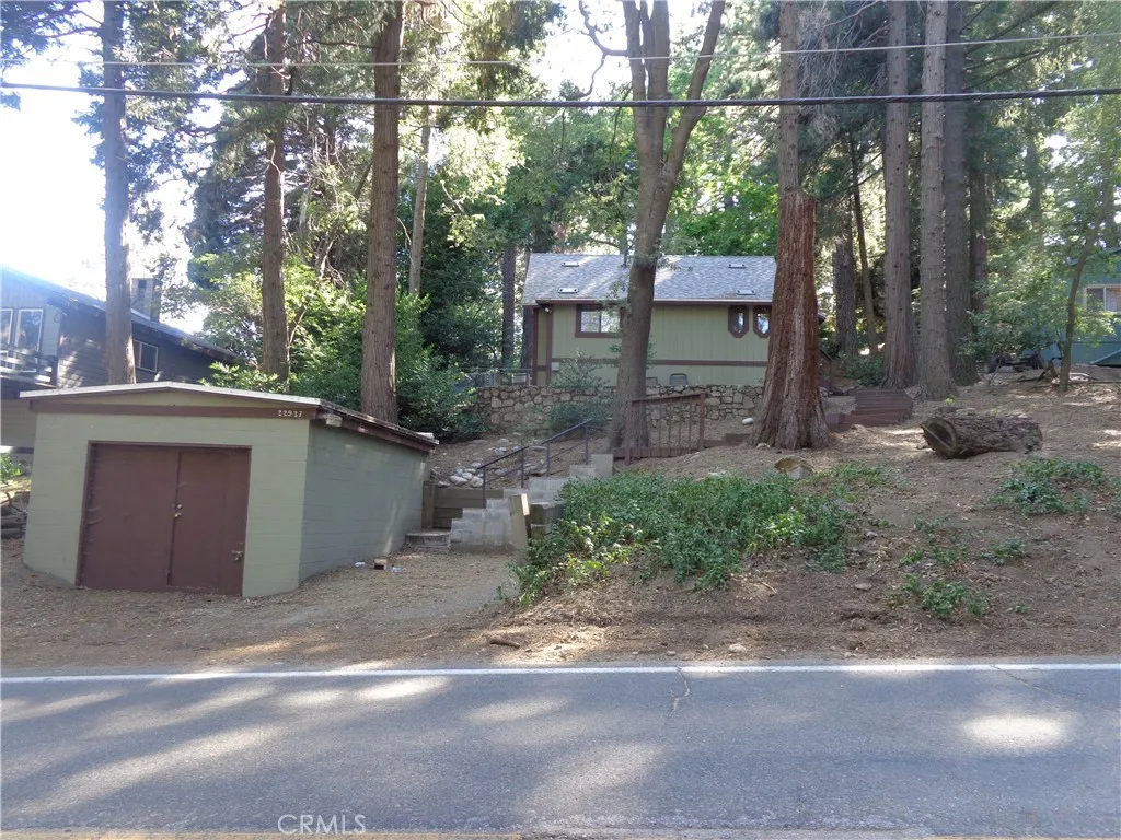 Crestline, CA 92325