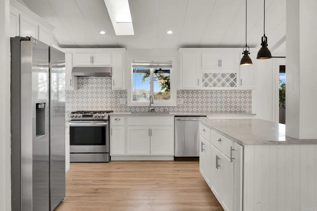https://cdn.realtyfeed.com/cdn/127/306785408/585db45ab885c5e874184bd84883b1d3.webp