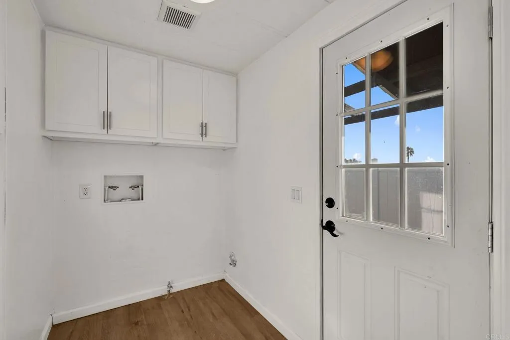 https://cdn.realtyfeed.com/cdn/127/306785408/c3032a5a22aa5d40c96c3c216363199b.webp