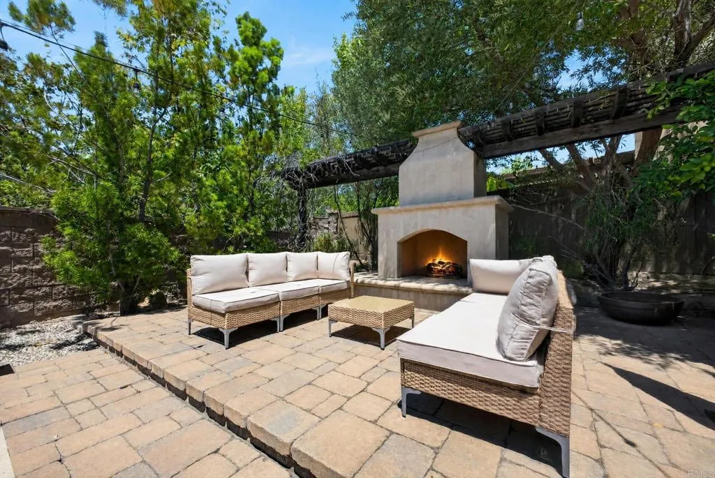 https://cdn.realtyfeed.com/cdn/127/306785415/22679861fc627ba2c523261eca48060e.webp